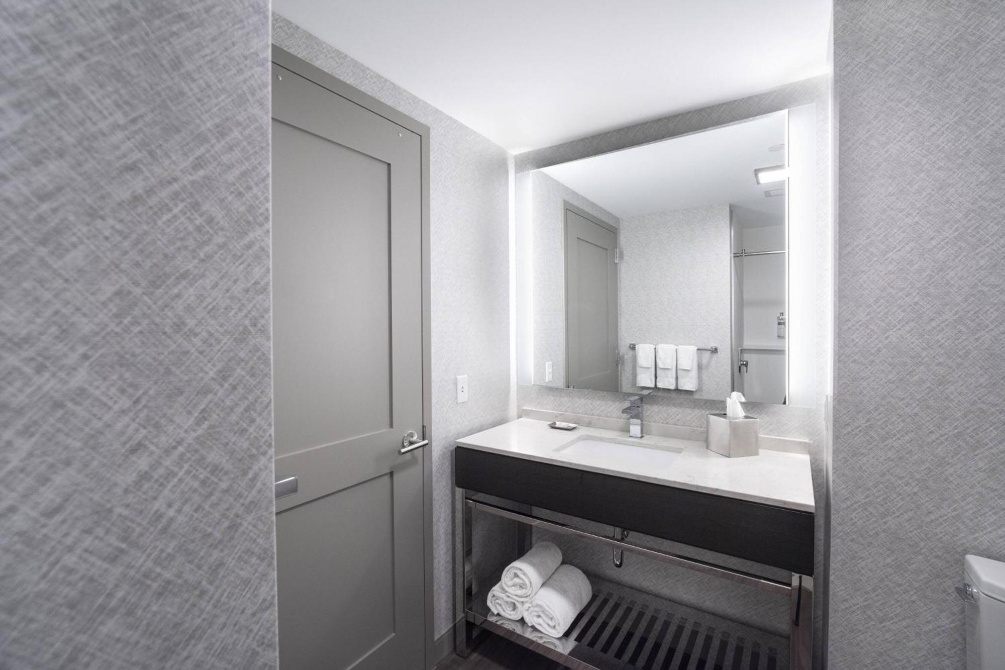 Fairfield Inn & Suites By Marriott Boston Logan Airport/Chelsea Eksteriør bilde